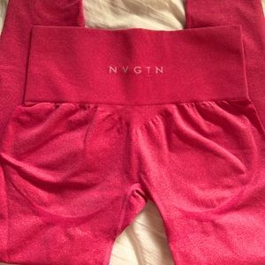 Hot Pink Contour NVGTN leggings